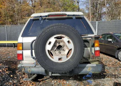 1995 Nissan Pathfinder Le from USA, damaged, VIN JN8HD17Y5SW010777